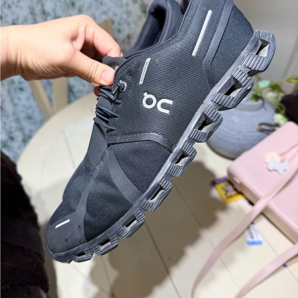 On Men's Black Sneakers - Picture 3 of 7